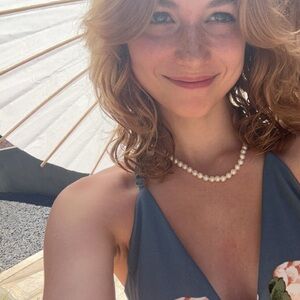 Meet your Posher, Elizabeth